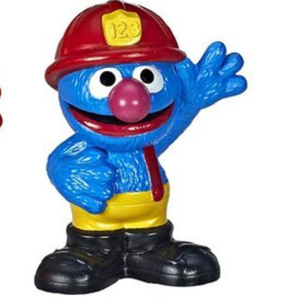 Sesame Street Neighborhood Friends 5 Figures Plus 1 Extra Elmo Figure Brand New - Picture 6 of 16